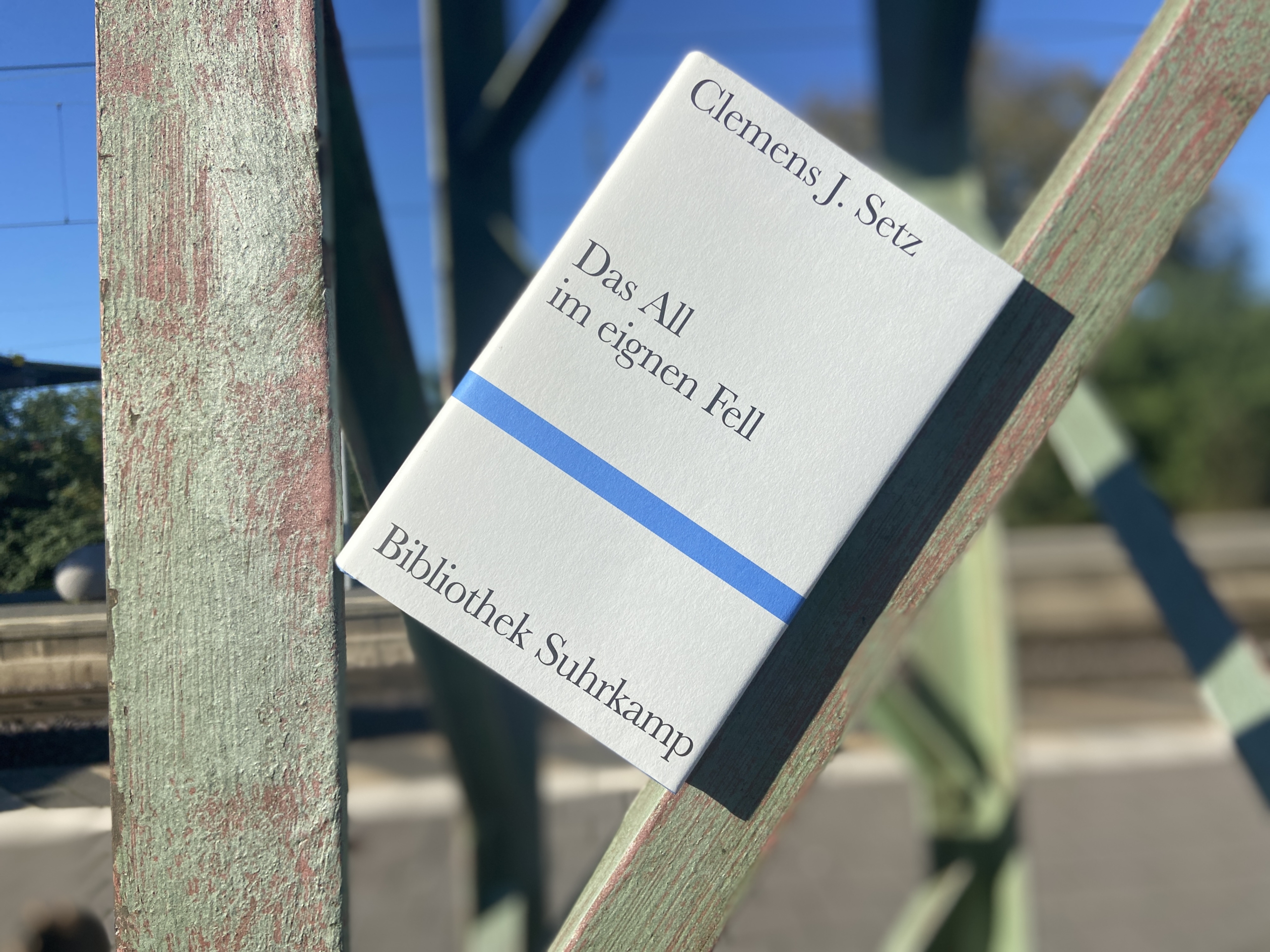 Lyriktipp: „Das All im eignen Fell“ von Clemens J. Setz