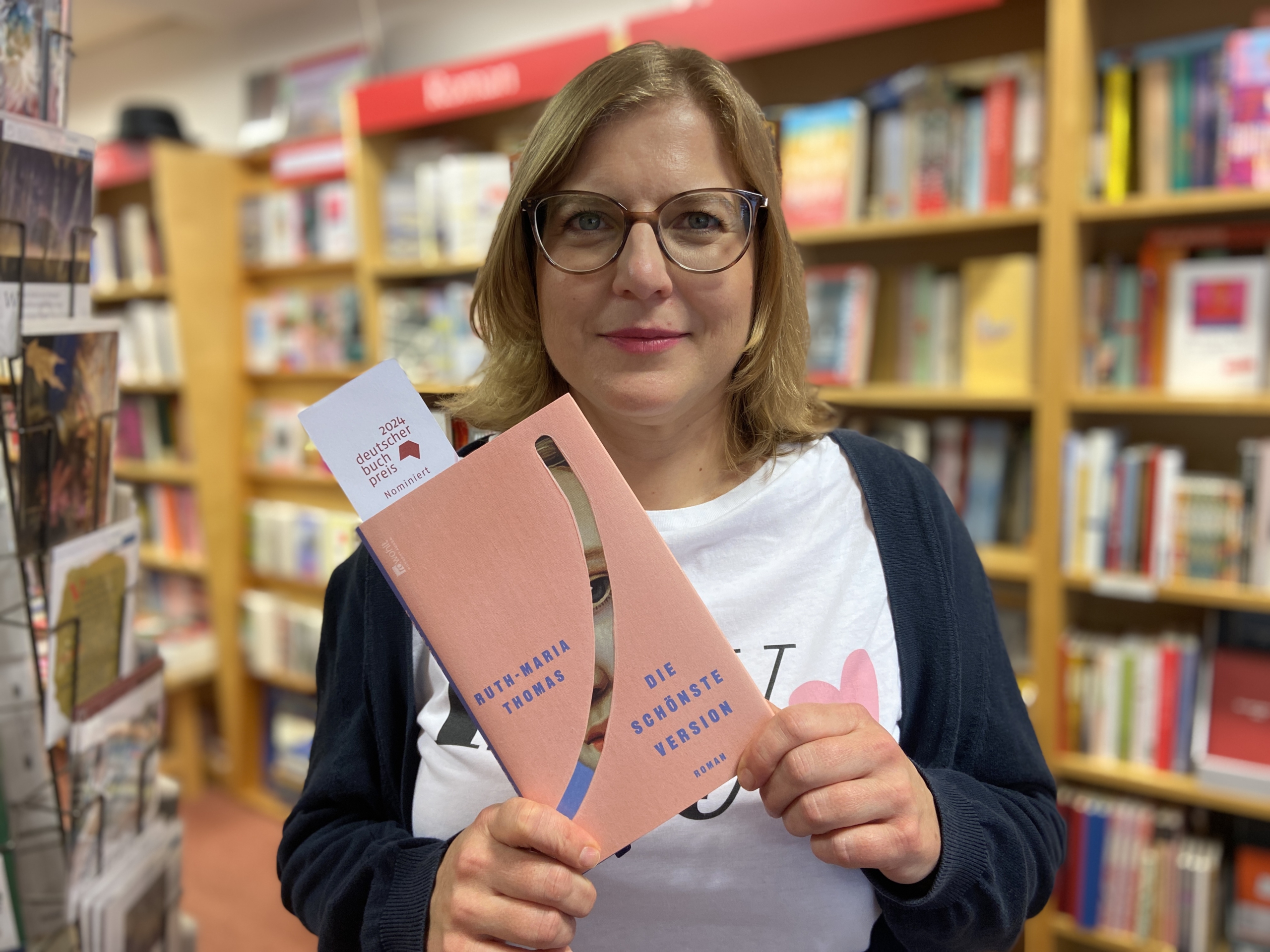 Buchtipp: „Die schönste Version“ von Ruth-Maria Thomas