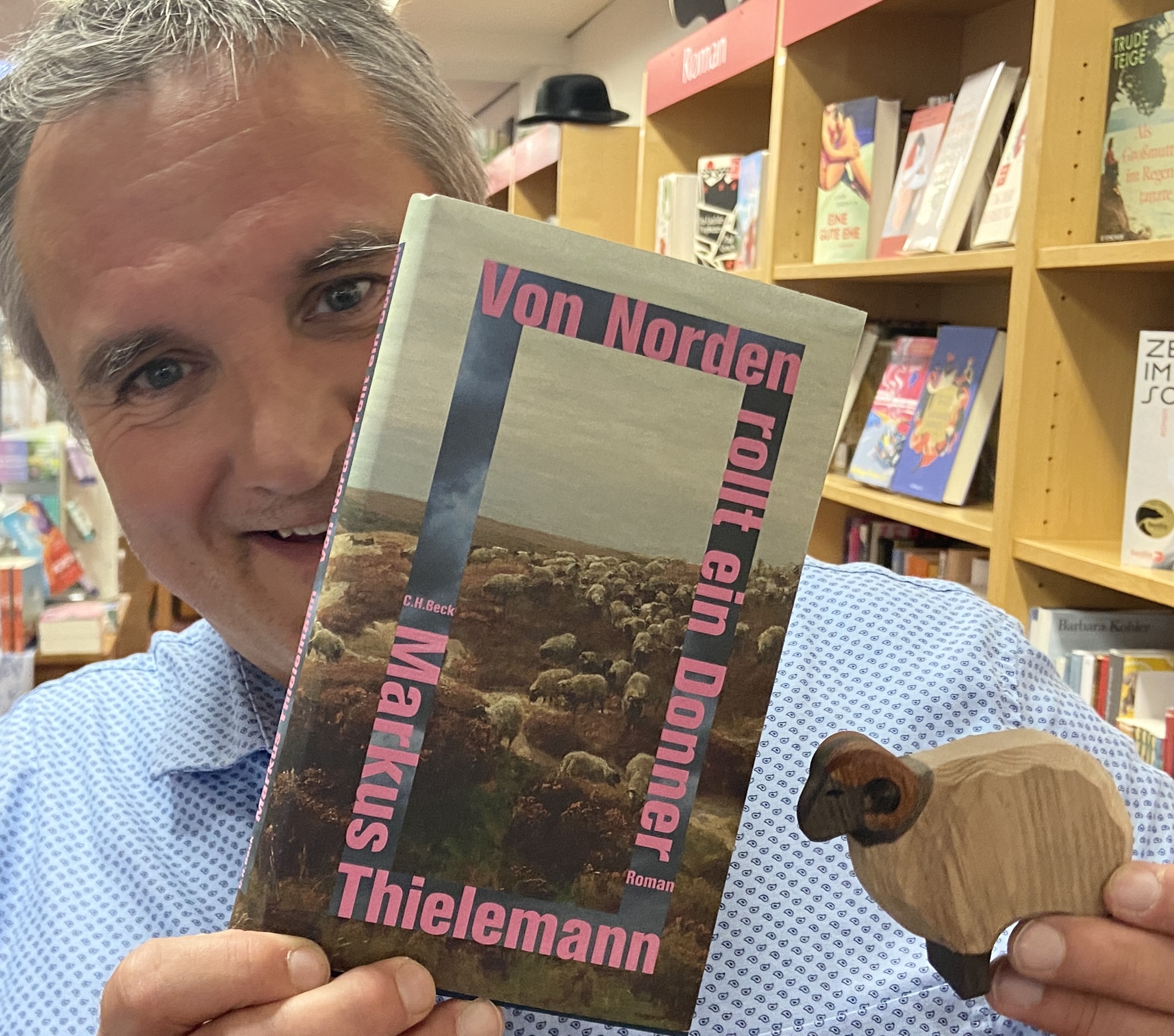 Der ganz besondere Roman über die Lüneburger Heide: „Vom Norden rollt ein Donner“ von Markus Thielemann.