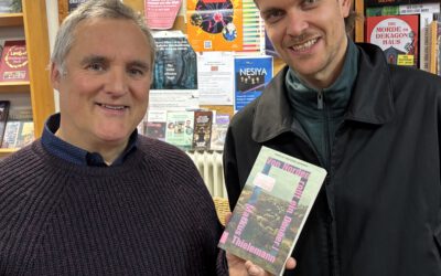 „Von Norden rollt ein Donner“ jetzt als Taschenbuch – Autor zu Besuch